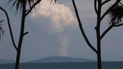 Warga Diminta Waspada Usai Erupsi Gunung Anak Krakatau dan Dentuman