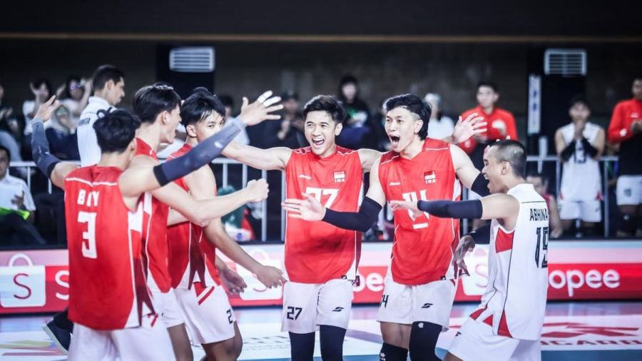 Pemain Timnas Voli Indonesia Diserbu Fans di Kamboja