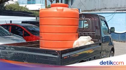 PDAM Makassar Siapkan 6 Pikap Pasok Air Bersih ke Lorong-Lorong Sempit