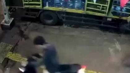 Dua Pemuda Jadi Korban Begal Motor hingga Terjatuh di Warung Air Mineral Tebet, Polisi Sebut Korban-Pelaku Saling Kenal