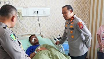 Kapolda Metro Jenguk Personel dan Ojol Dirawat Imbas Ricuh Usai Aksi di DPR
