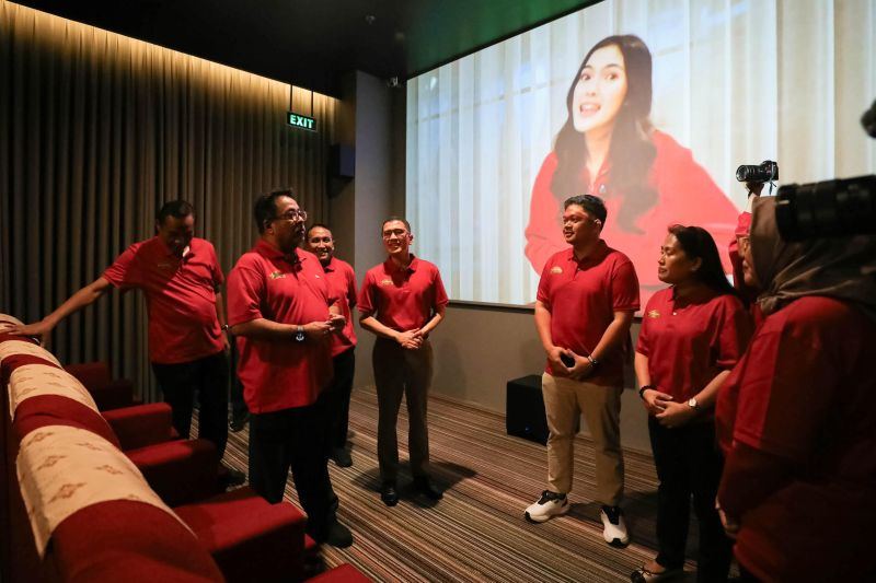 Rano Karno resmikan bioskop Jaksinema di Rusun Pasar Rumput