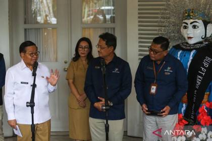 DKI kemarin, tarif Rp8 LRT Jakarta hingga kebakaran di Kebon Kelapa
