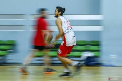 Reza Guntara nilai timnas bola basket Indonesia harus kerja ekstra