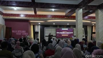 Viral Iuran Sekolah Rp 400 Ribu, SMAN 2 Sidoarjo Bilang yang Benar Rp 399 Ribu