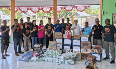 Beras Hingga Selimut Berdatangan ke NTT