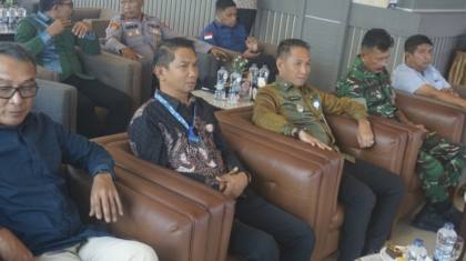 Pelabuhan Kendari Gerbang Pemuatan Ore Nikel , Sekda Ingatkan Tetap Jaga Lingkungan dan Ketentuan