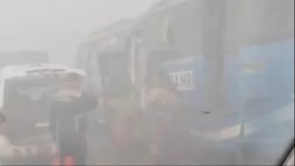 Jarak Pandang Terbatas Akibat Kabut Asap Karhutla, 3 Kendaraan Terlibat Kecelakaan Beruntun di Tol Palindra