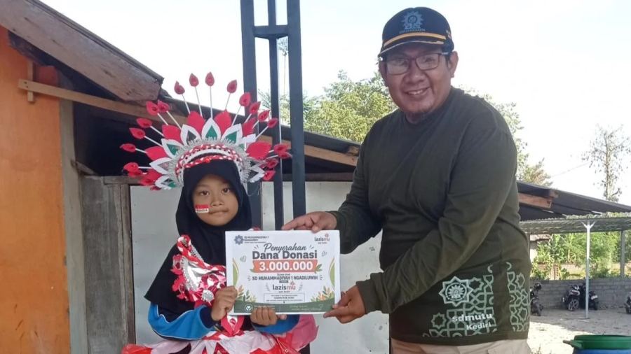 Peduli Sesama, Siswa SD Muhammadiyah 1 Ngadiluwih Donasikan Rp3 Juta untuk NTT
