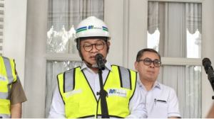 Gelombang Capai 3 Meter, Pelayaran ke Taman Nasional Komodo Ditutup