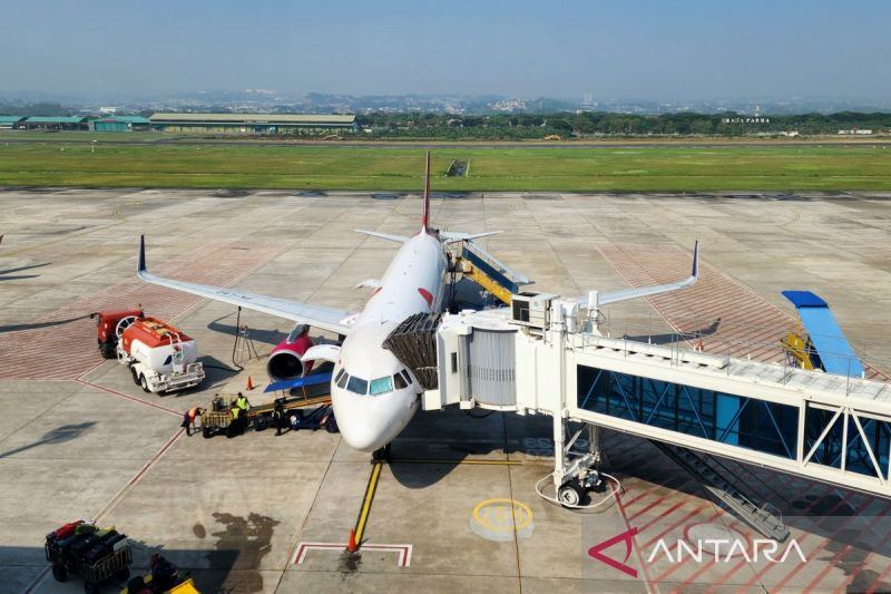 Bandara Semarang: 29 penerbangan batal akibat erupsi Anak Krakatau